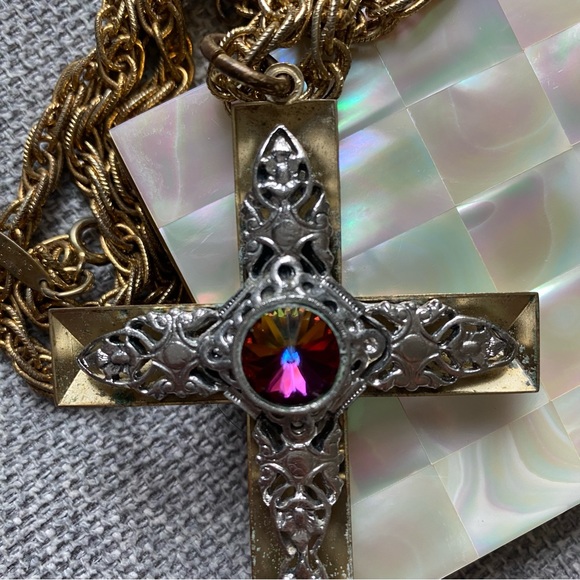 Vintage Whiting & Davis Two-toned Rivoli Cross Necklace - Picture 3 of 7